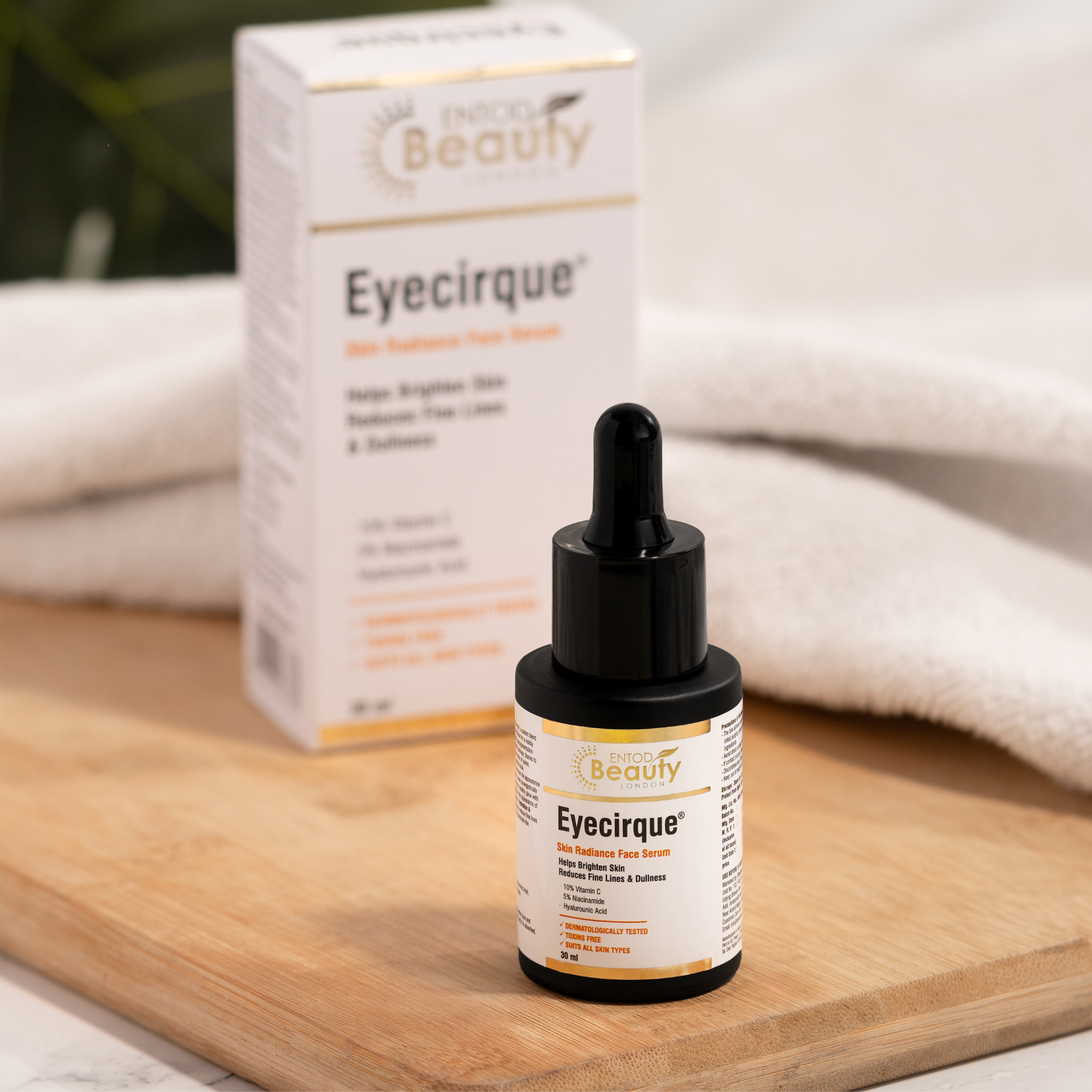 Eyecirque Skin Radiance Vitamin C, Niacinamide & Hyaluronic acid Face Serum